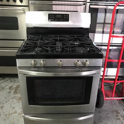 Kenmore Gas Stove In Stainless Steel 30”Wide With 5 Burners