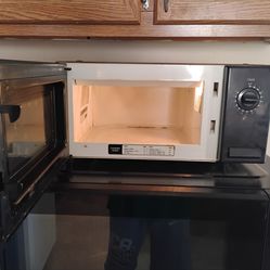 Vintage GE microwave
