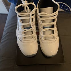 Jordan 11 Legend Blue