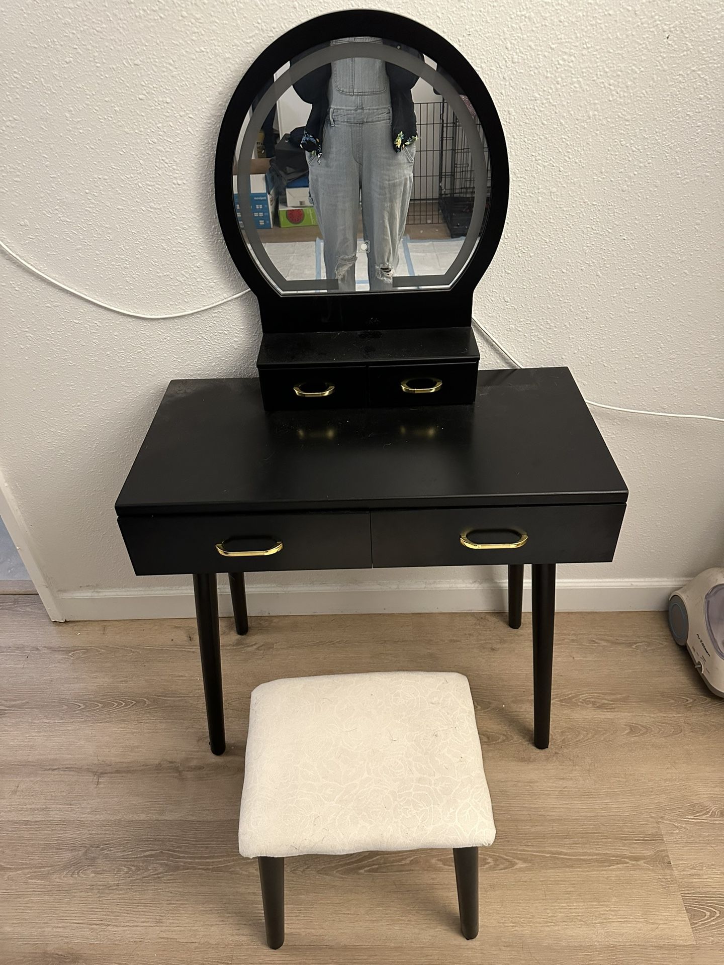 Black Makeup Vanity Mirror Desk