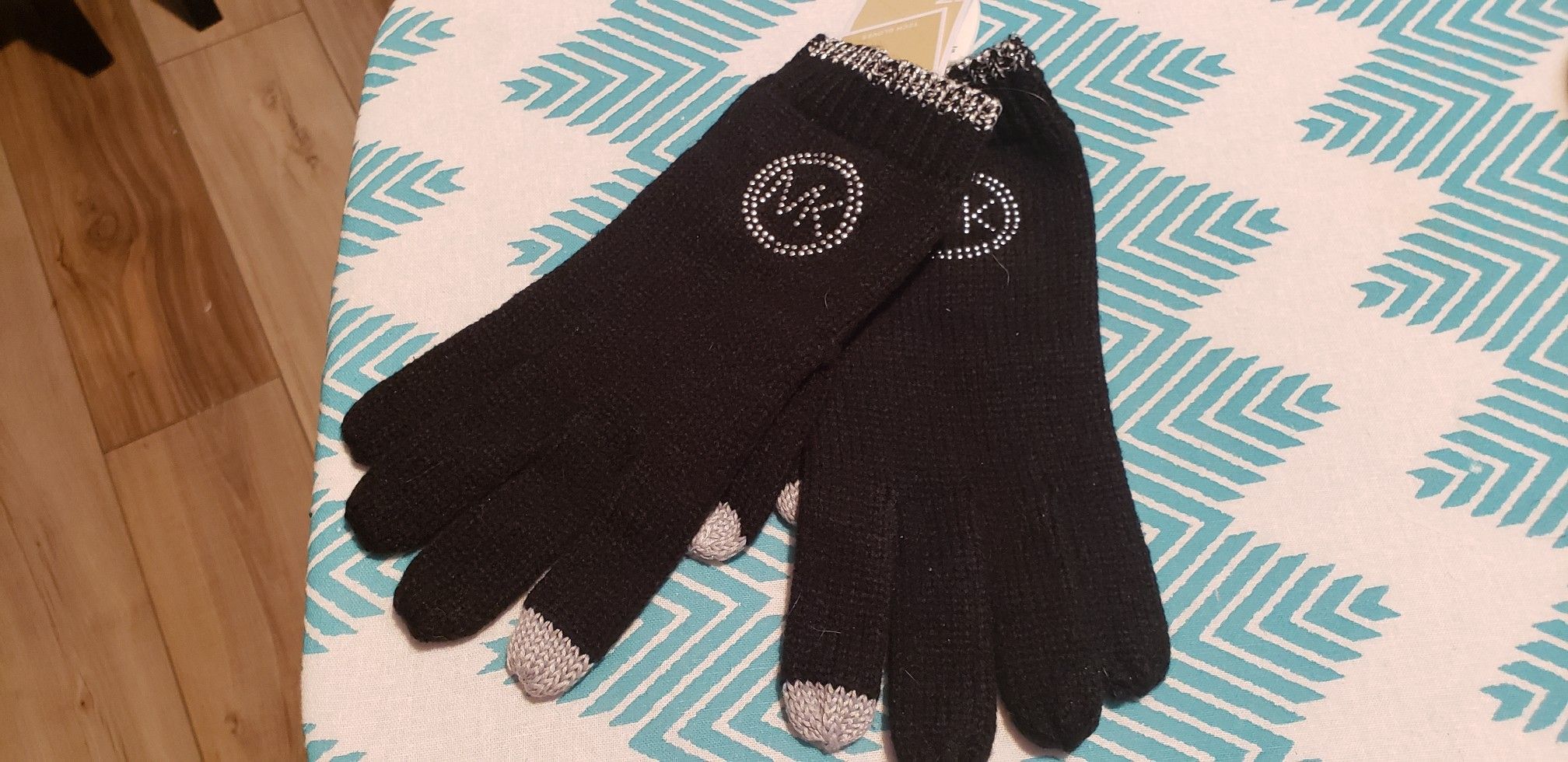 Michael Kors Gloves