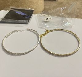 Brand set of silver and gold rhinestones choker necklaces adjustable chain closure details in photo pickup Gaithersburg md20877