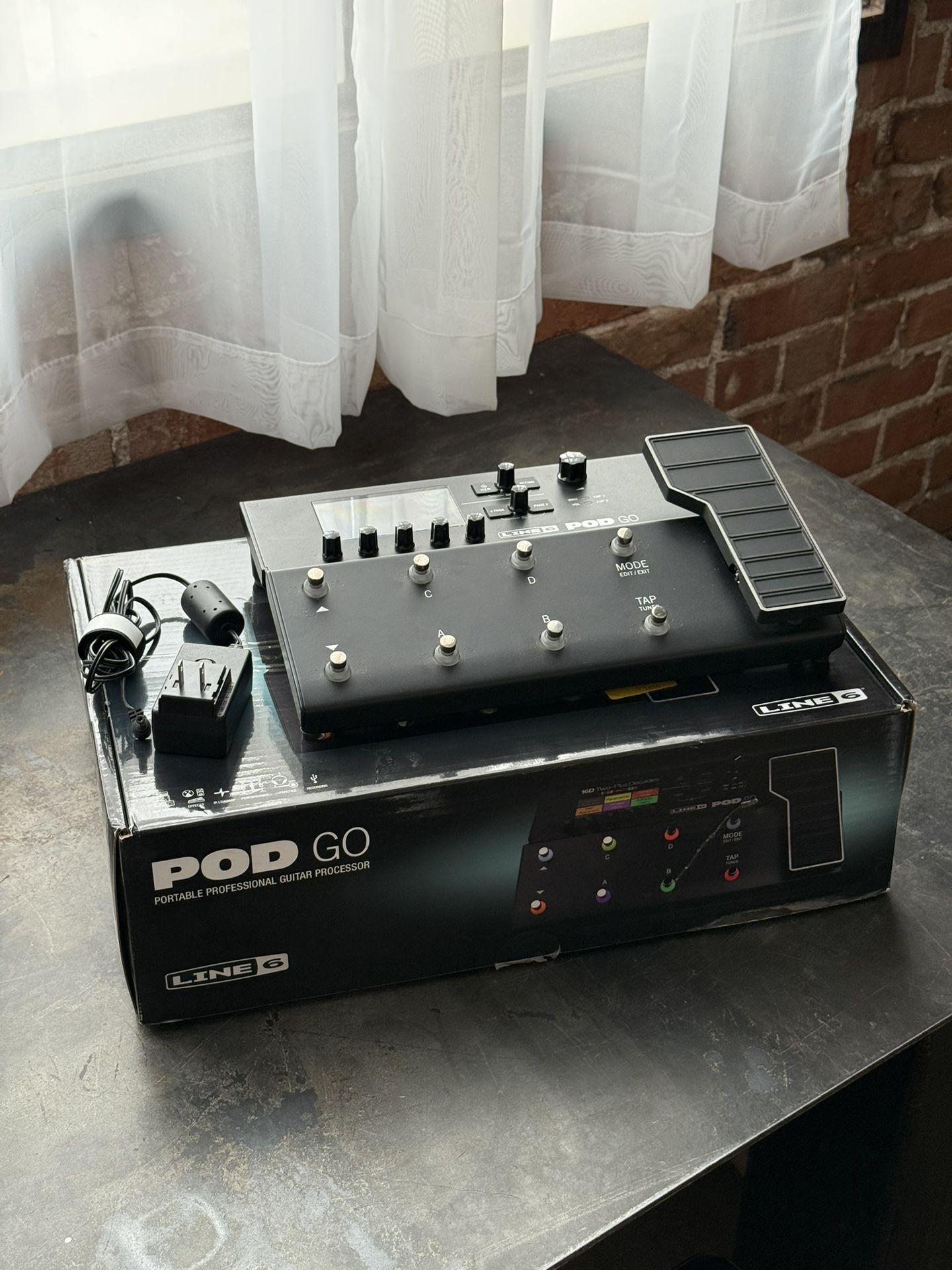 Line 6 POD Go – Excellent Condition Guitar Amp & Effects Modeler