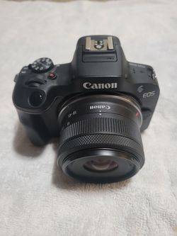Canon R100