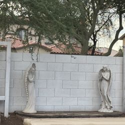 Angels Statue 