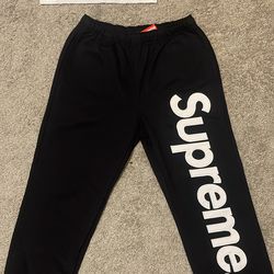 Supreme sweatpants