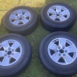 Chevy Silverado Stock Tires