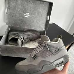 Jordan 4 Wet Cement size 9