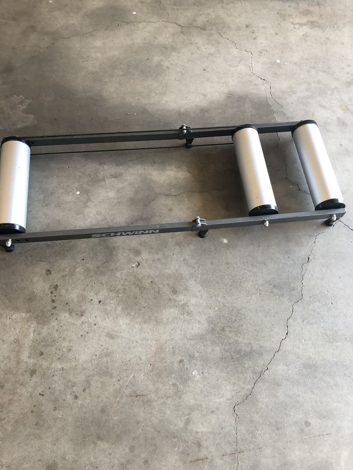 Schwinn bike trainer - rollers