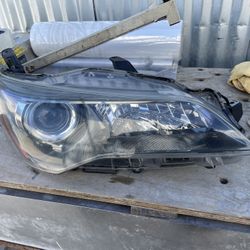 2015-2017 Toyota Camry Right Headlight 