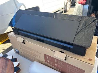 Silhouette Cameo 4 - Black Perfect Condition