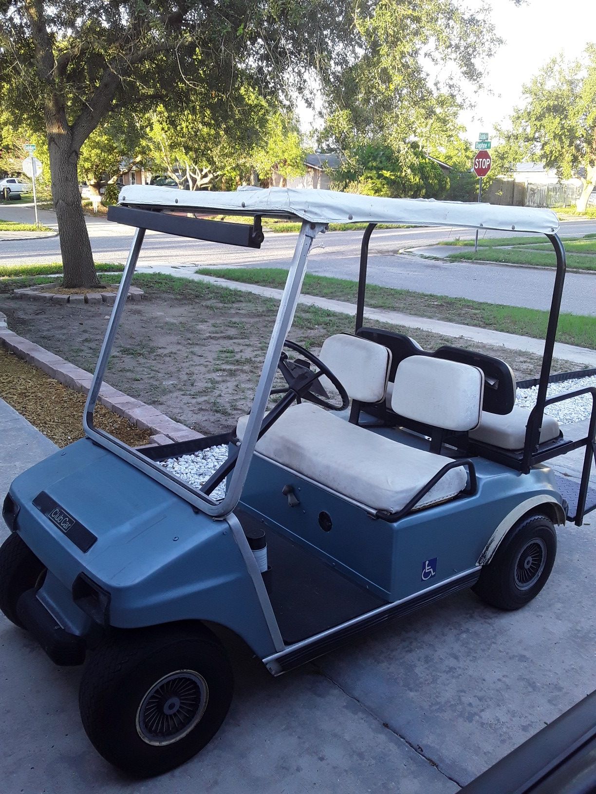 Golf cart