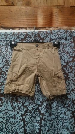 Gymboree - boys /khakie/tan(size5) shorts
