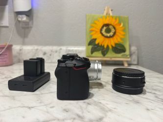 Nikon Z30 Mirrorless Camera with Lens and Battery Charger