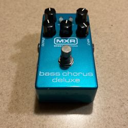 Bass Chorus Delete Pedal 