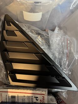 Ford Focus Louvers