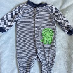 Cute baby Sleeper with Dinosaur