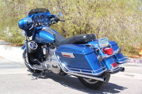 2006 Harley Davidson street glide FLHTI Bagger touring