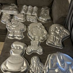 Vintage Cake Pans 
