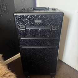 Cosmetology rolling case