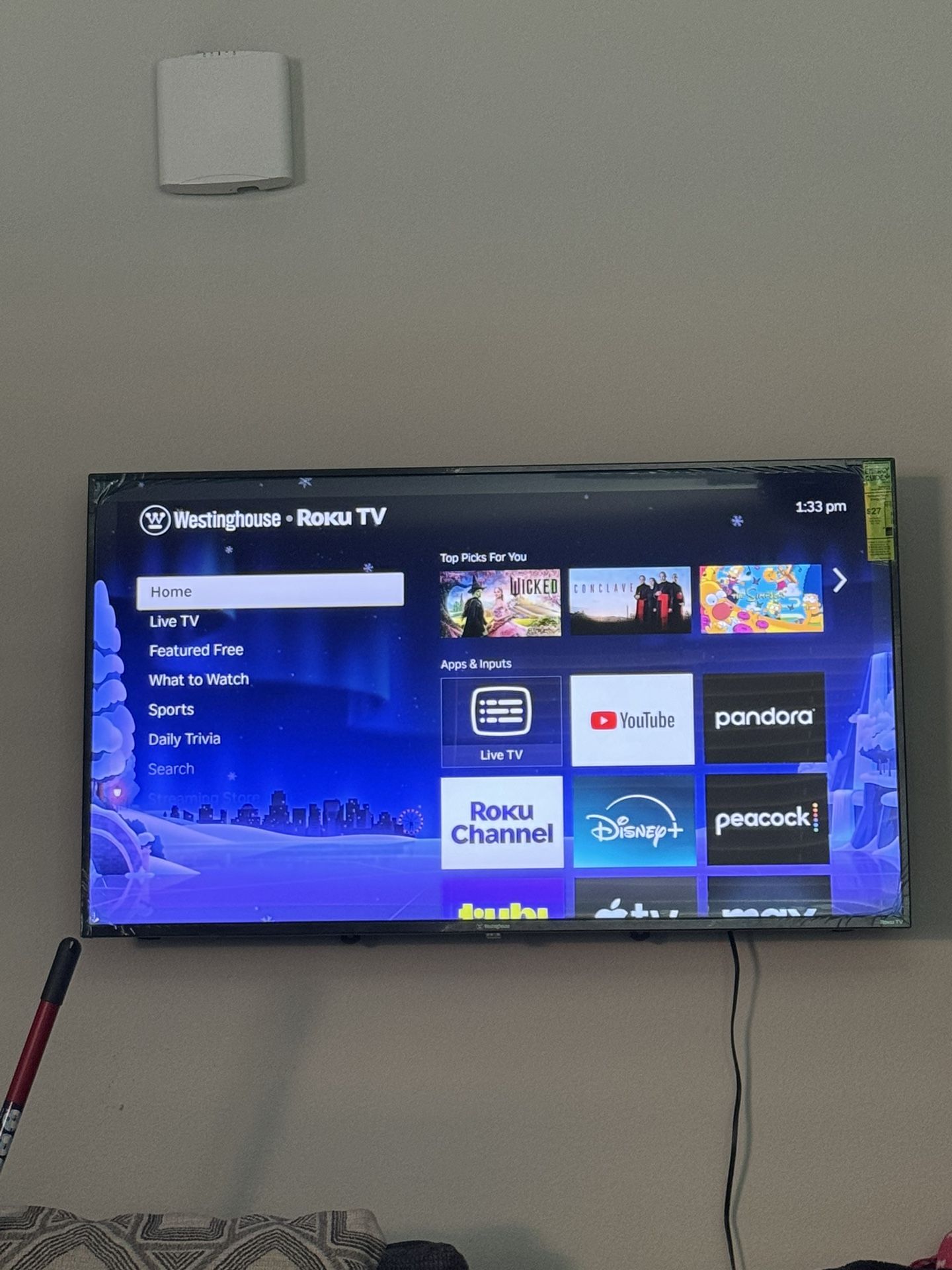 Roku Tv 55 Inch (Must Come Pick Up ) Mount Included