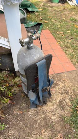 Old scuba diving tank