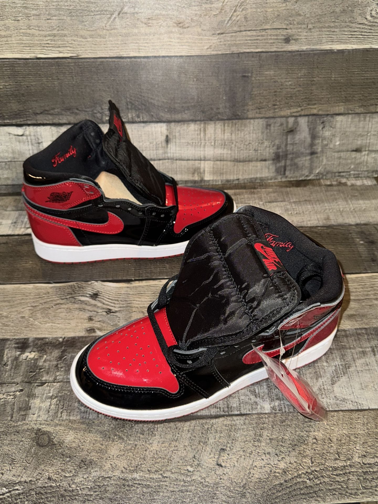 Nike Air Jordan Retro 1 OG Hi “Patent Bred” GS Size 7Y