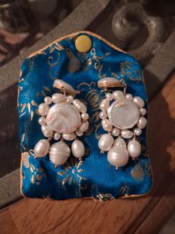Beautiful Freshwater Pearl cluster earrings $50