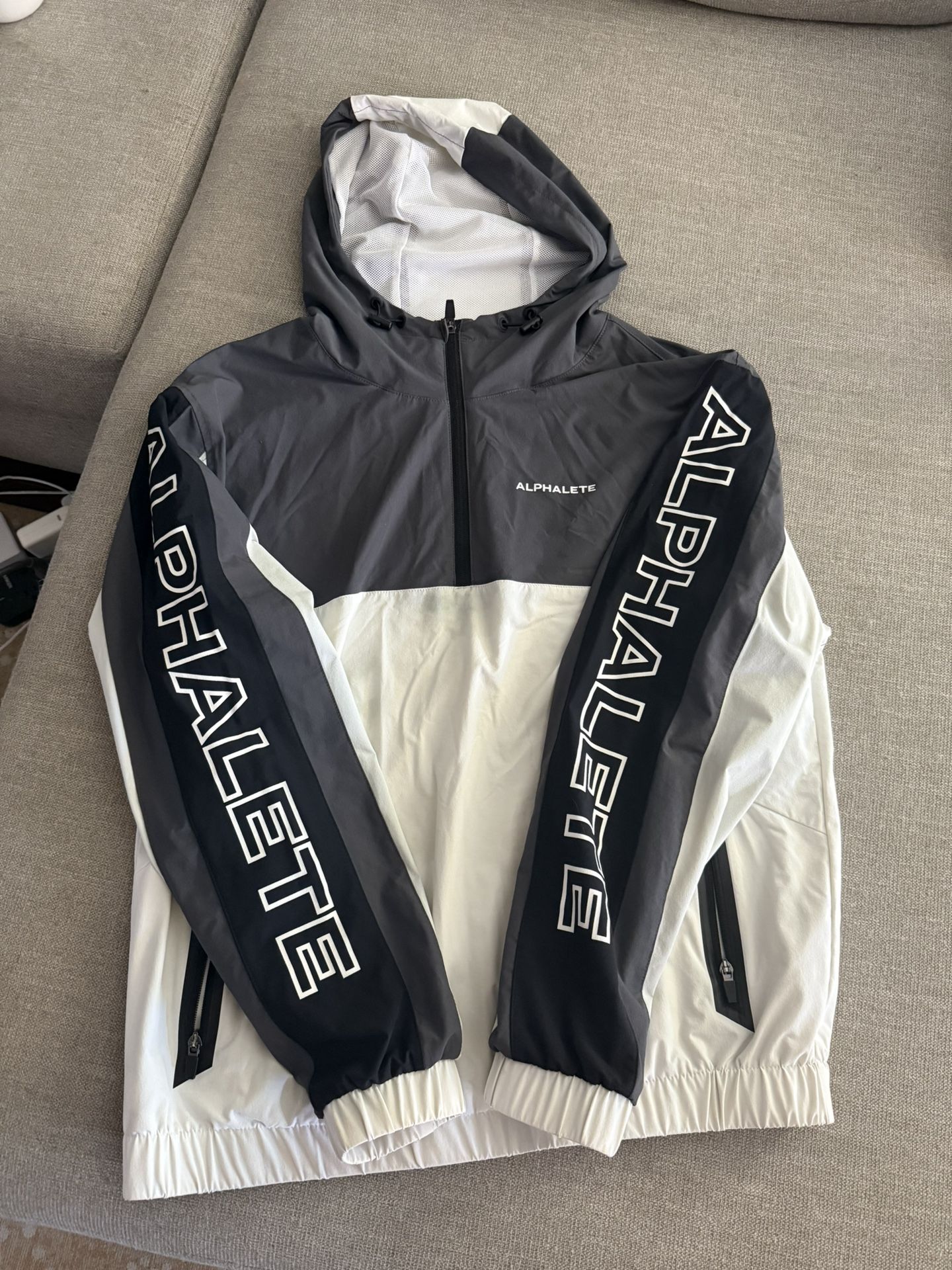 Men’s Alphalete Lined Jacket • Size: L