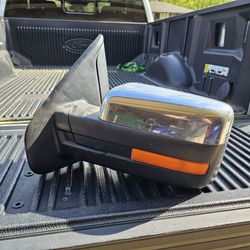2011 Ford F150 Driver Side Mirror 