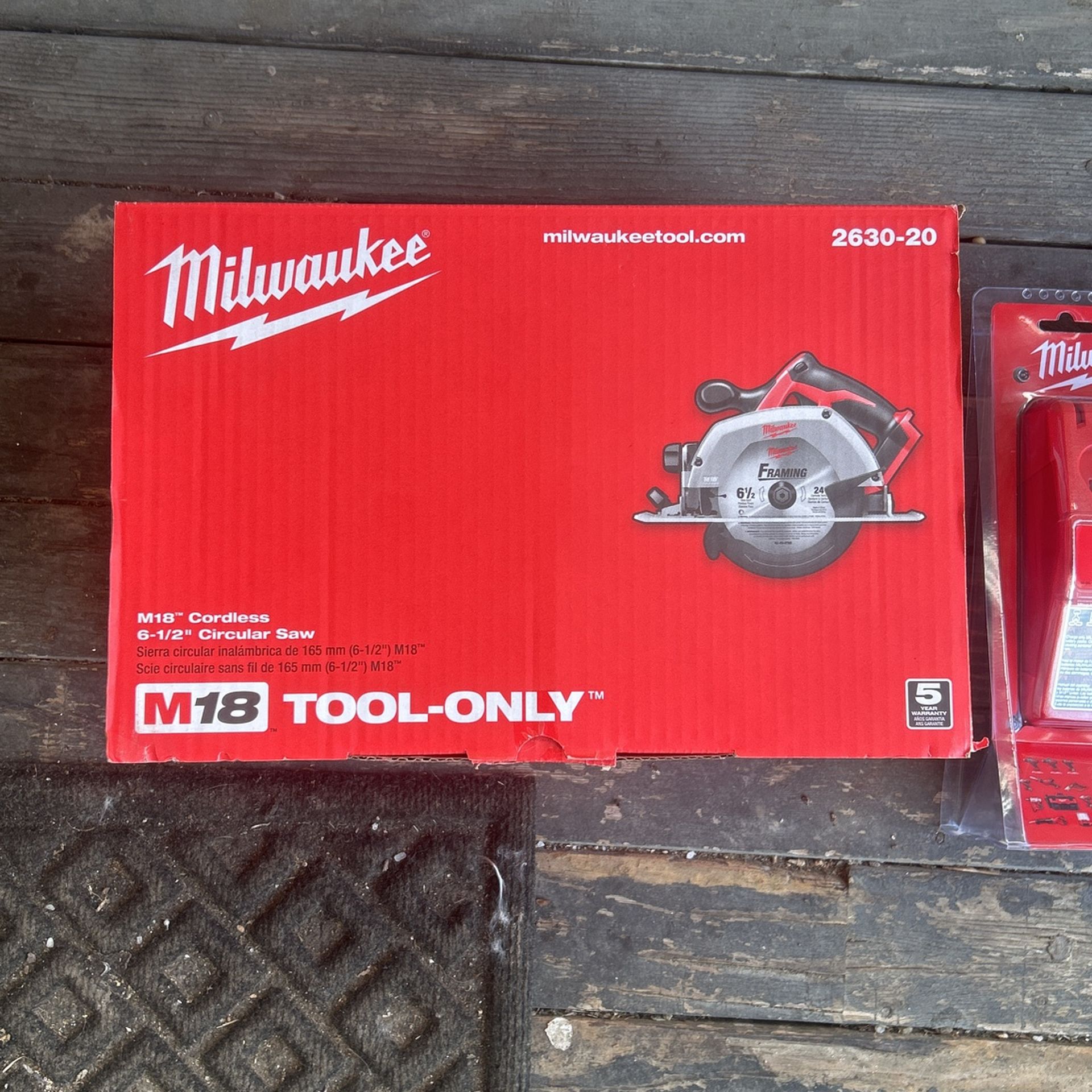 Milwaukee Circular Saw with M18 XC 5.0 Battery Both Brand New
