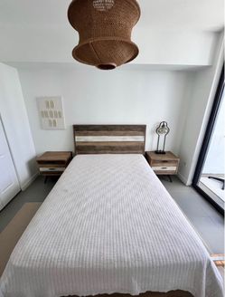 Beautiful Modern Rustic Queen Bedroom Set + Mattress Included!