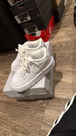 Nike Air Force 1