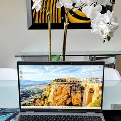 Dell Latitude 5540 i7 (13th Gen) Touchscreen Laptop – 16GB RAM – Fast!