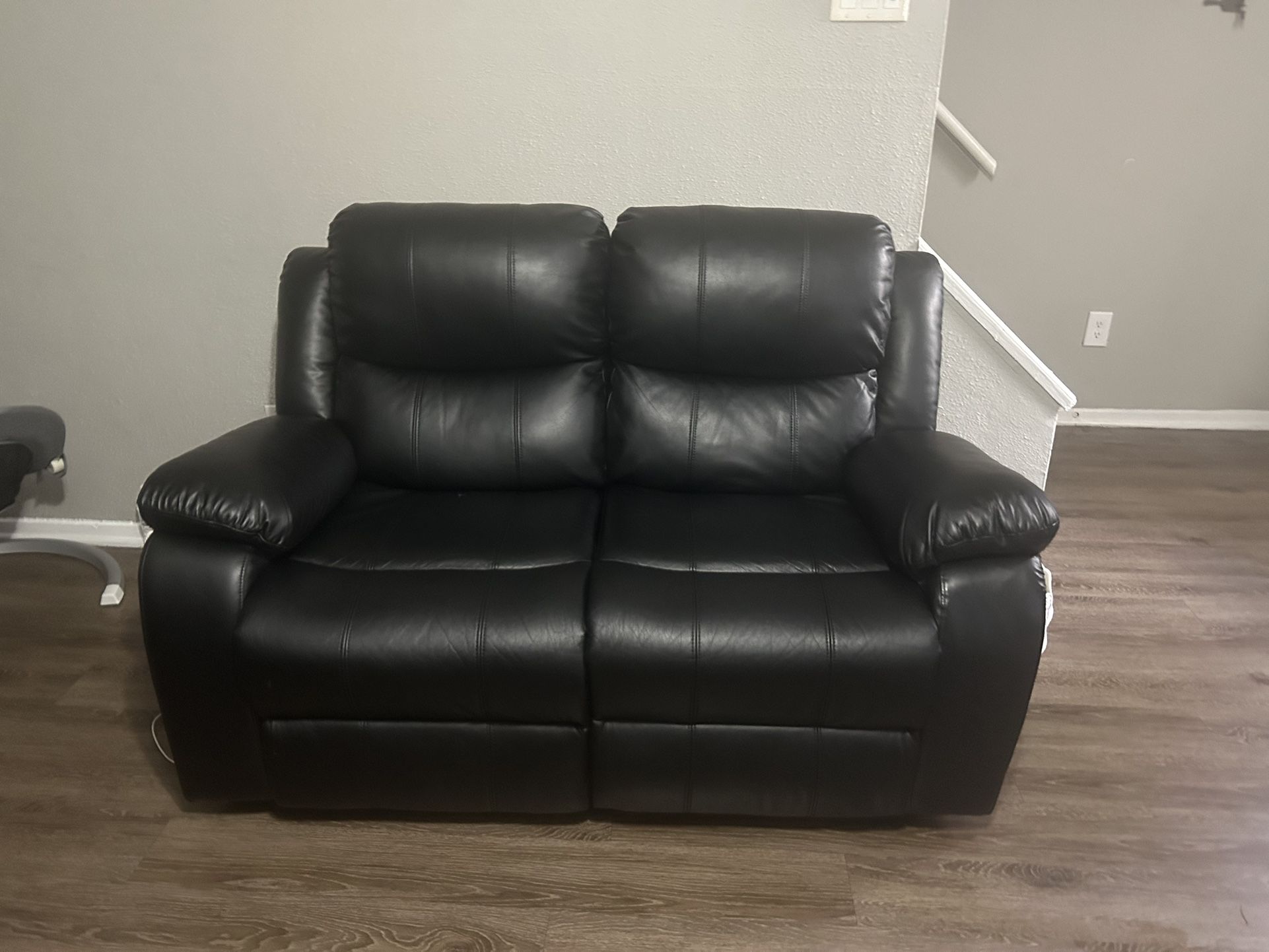 Set of reclining living room furniture