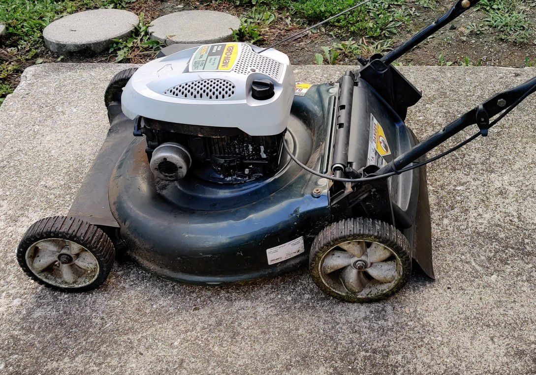 Lawn mower NOT WORKING. For Parts .