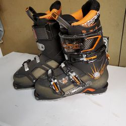 Salomon Ski Boots Quest 10 Size 7 Mens