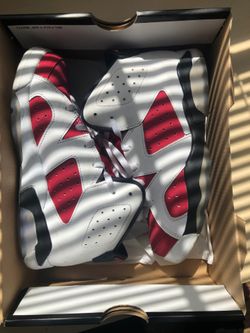 Jordan 6 retro size 2y