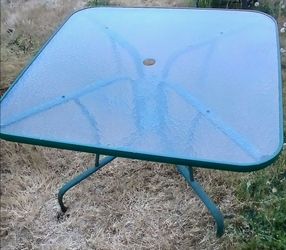 Patio table