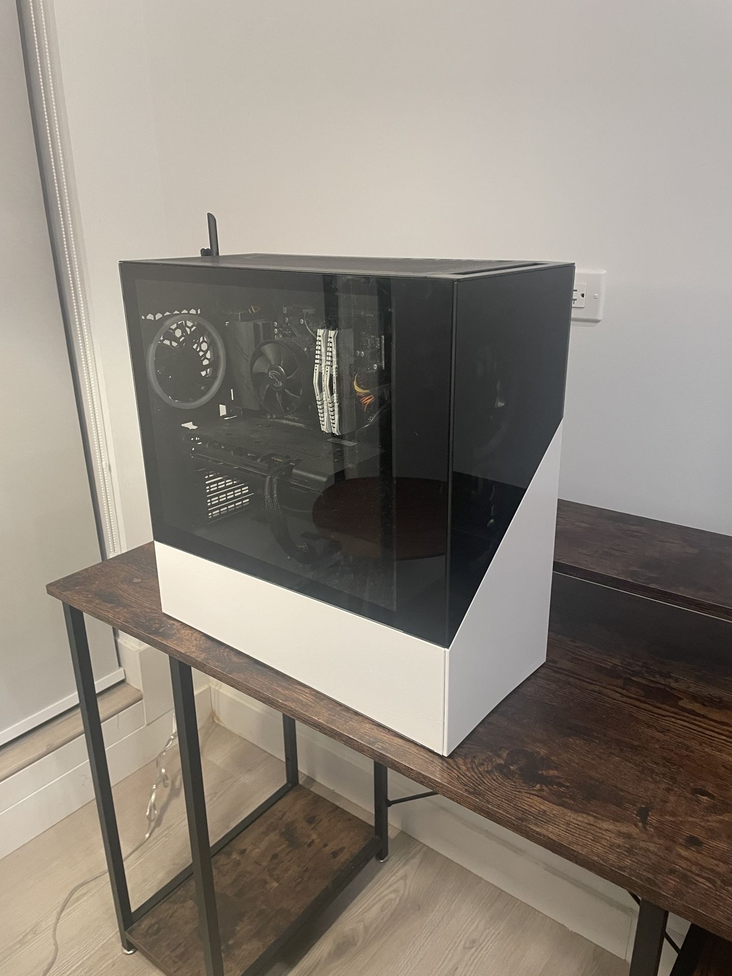 Gaming Computer (Cyberpower)