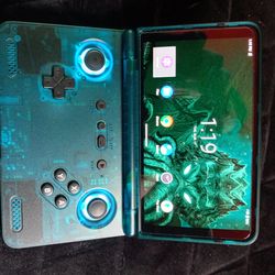 Retroid Pocket Flip 2 Android Handheld Game Console