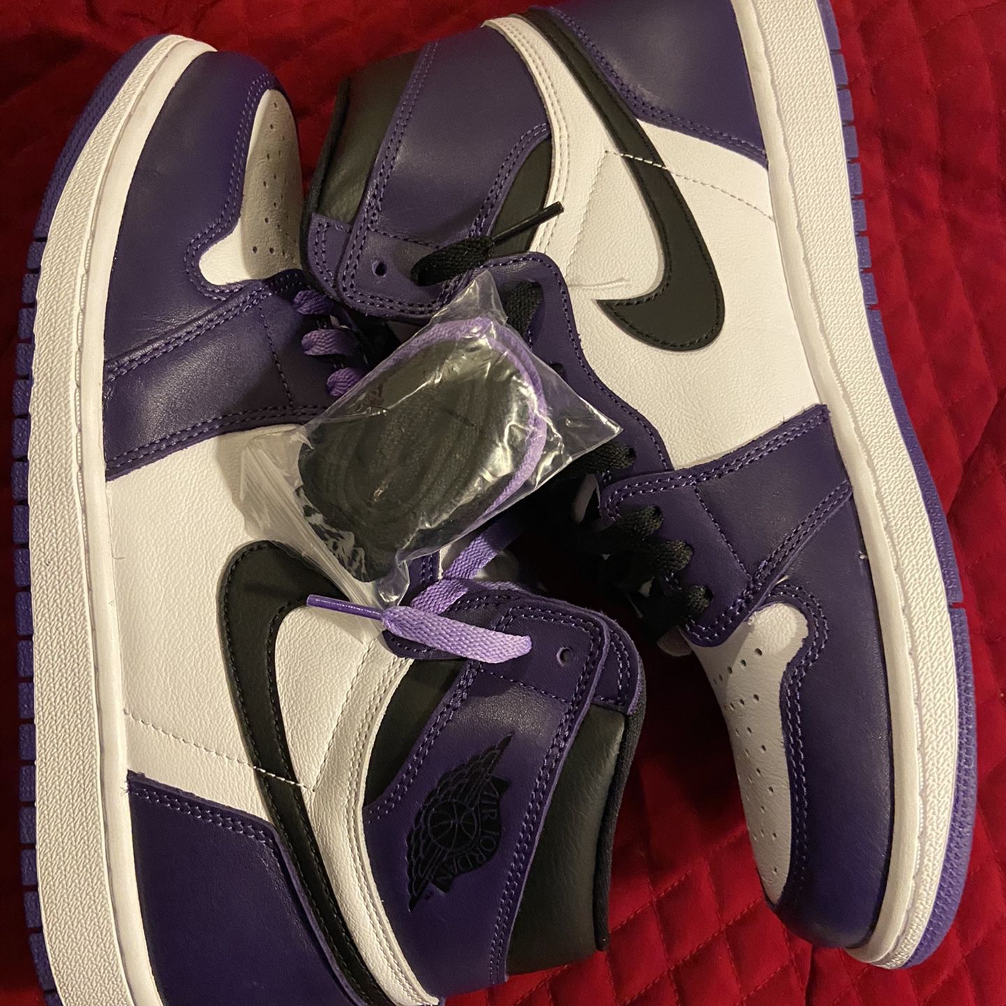 Jordan 1s Court Purple