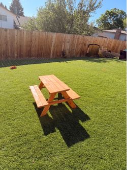 Toddler picnic table