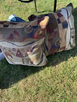 Large 21x21 couch pillows $5 each