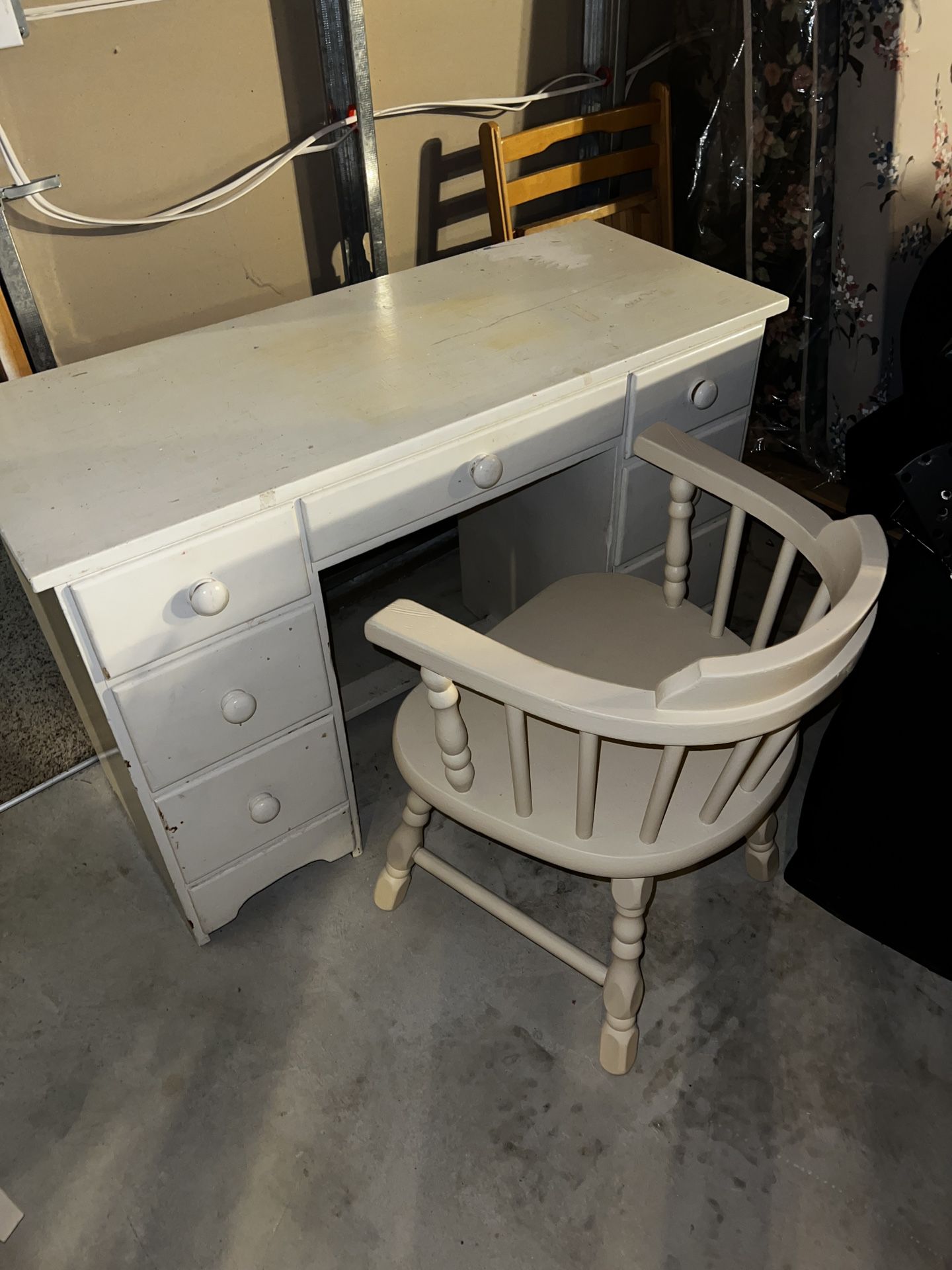 FREE Dresser Desk And Chair 