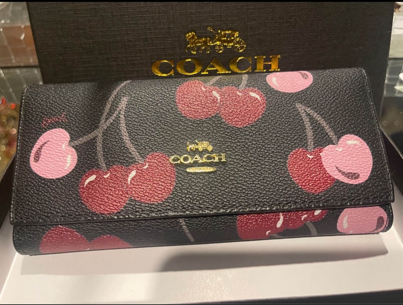 Coach Make Wallet And Makeup Box