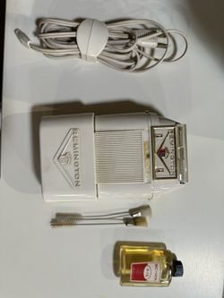 Vintage Remington Lektronic Razor Set