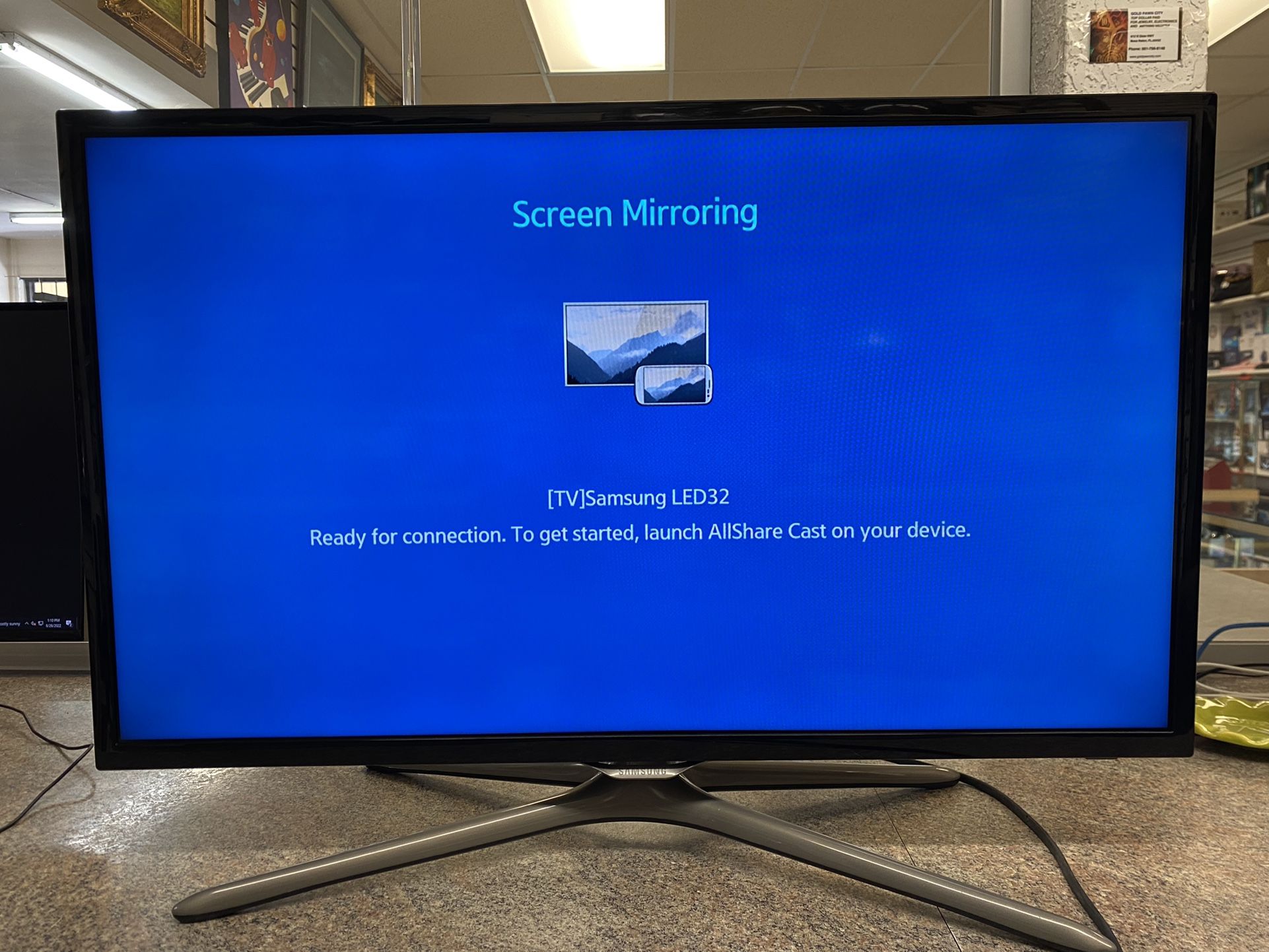 Samsung UN32F5500AF TV Very Good Condition