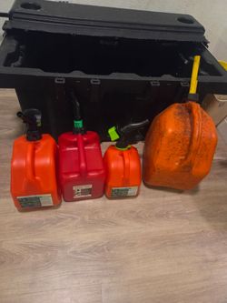 Lot of 4 Plastic Gas Cans