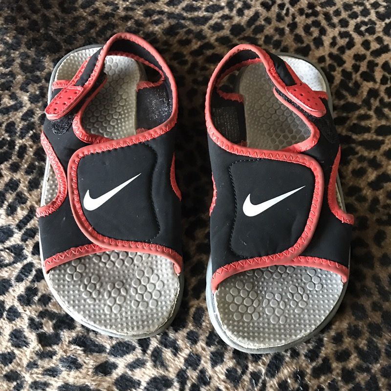 Boys Nike Sandals size 12/Velcro